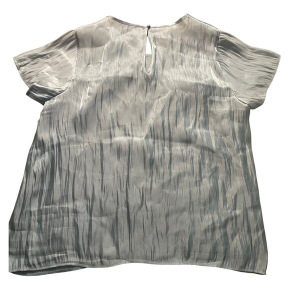 Torrid Abbey Iridescent Flutter Short Sleeve Top - Size 2 (18/20) ** - Picture 4 of 9